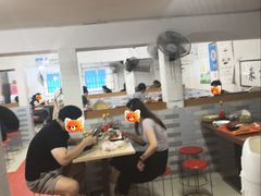 -张阿三馄饨店