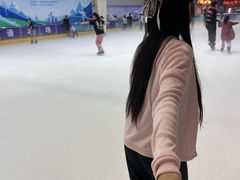 -正佳冰河湾真冰滑冰场