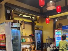 -富正毅三下锅·湘西韵味(天门山索道店)