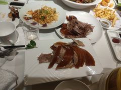 -贝勒爷·酥不腻烤鸭