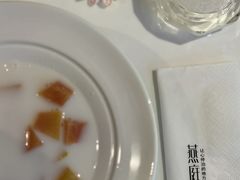 -燕庭·纯燕窝·甜品下午茶(南京西路店)