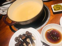 -黑鸡小馆(金源店)