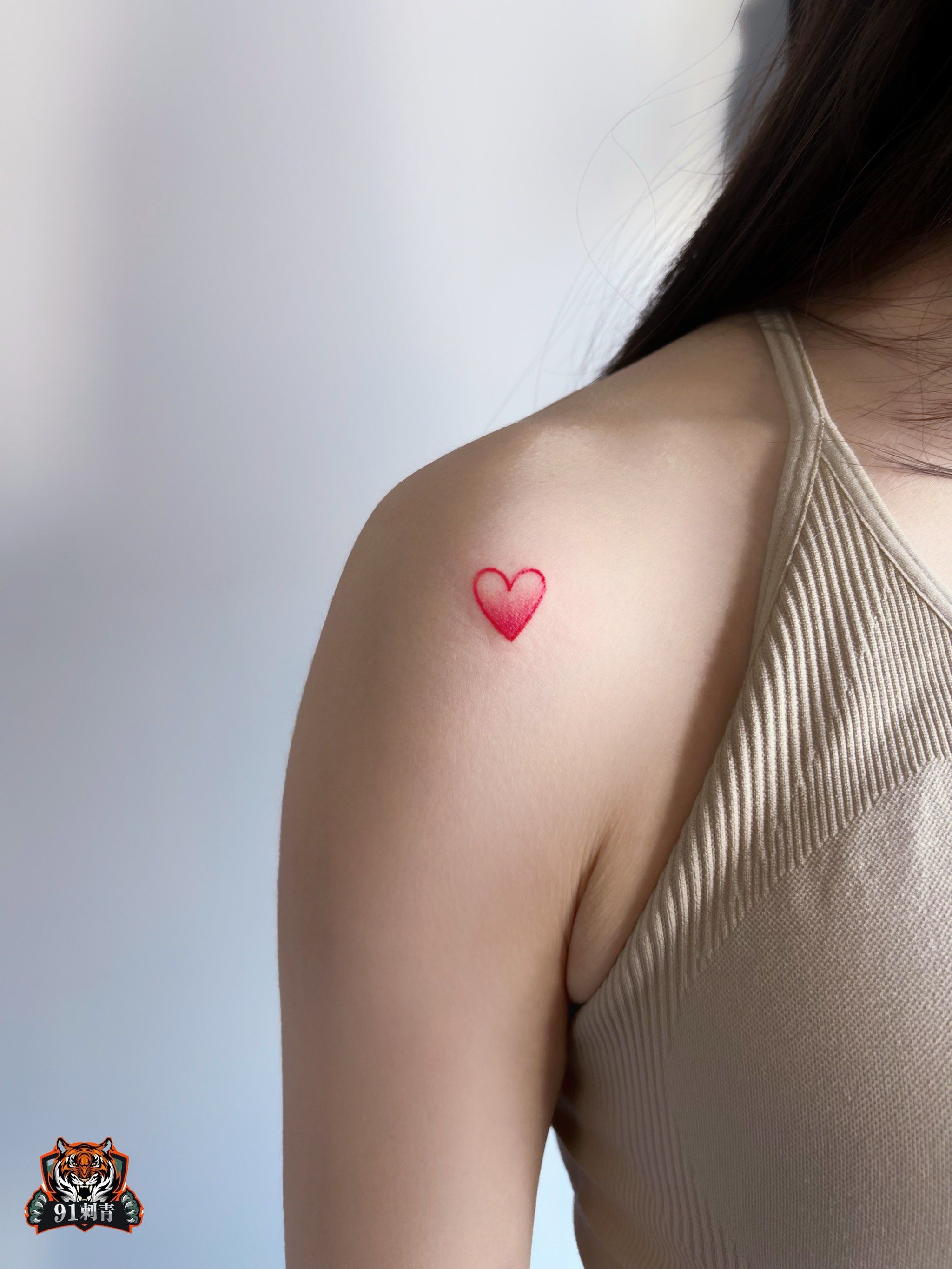 北京纹身/女生肩膀小清新爱心纹身