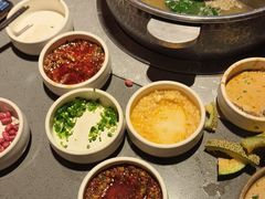 -巴奴毛肚火锅(二七万达店)