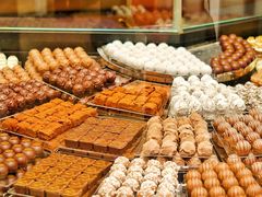 -Laderach 莱德拉(上海环贸iapm店)