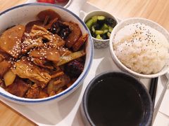 山城麻辣素香锅-轻蔬不用等·素食(江苏路店)