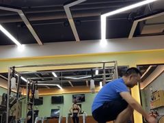 -漾健身·普拉提(橡树湾店)
