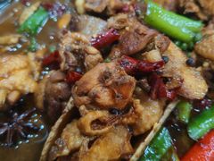 -八两八金·莱芜特色炒鸡(市南漳浦路店)