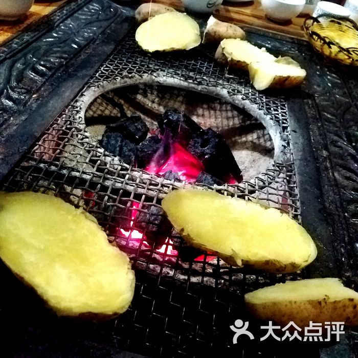 宁蒗火塘土锅鸡