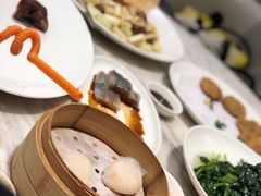 -香港百合居(LCM置汇旭辉广场店)