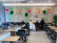 用餐区-德克士(信誉楼店)