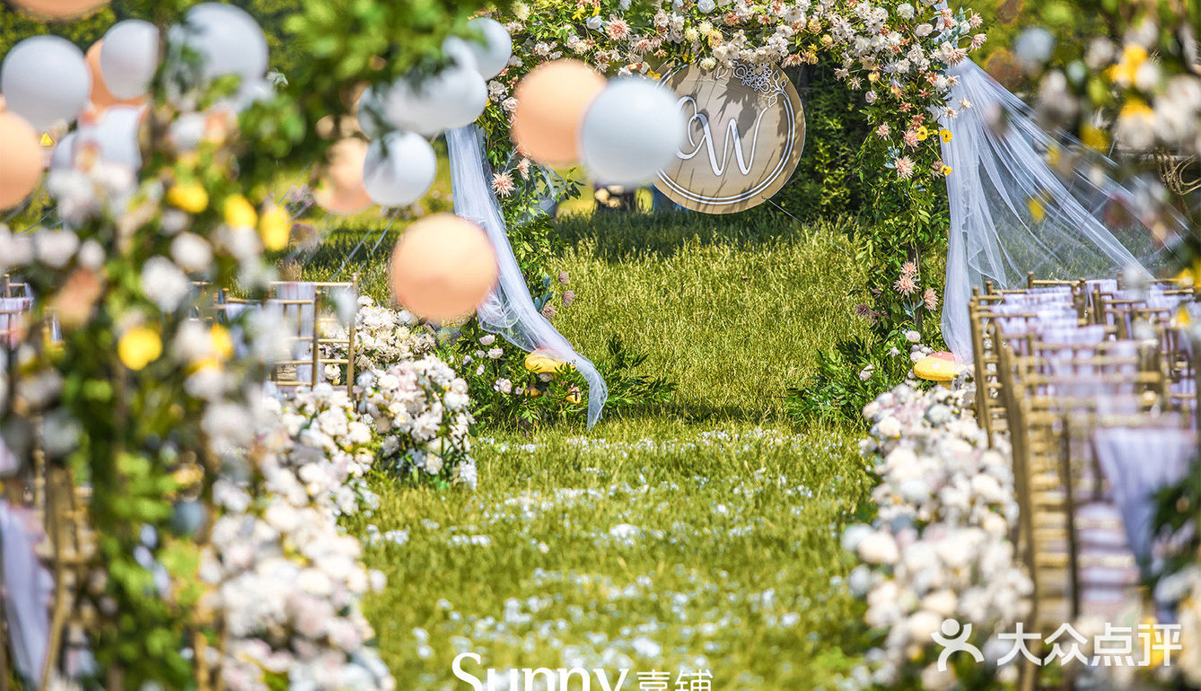 解锁你的盛夏婚礼色系：糖果色 我遇见你 仿佛如同遇见