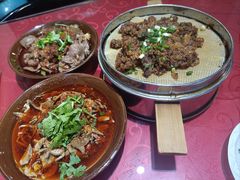 -冯烫烫跷脚牛肉·川菜小馆(武胜西街店)
