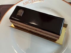 -Angelina安吉丽娜(恒隆广场店)