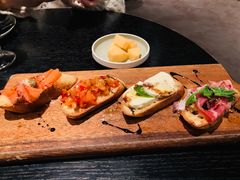 -wineapp葡萄酒餐吧(外滩金融中心店)