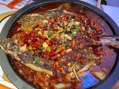 -鸣记脆皮烤鱼·海鲜烤鱼(三八广场店)