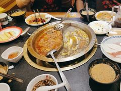 -沸炉重庆老火锅(军事博物馆店)