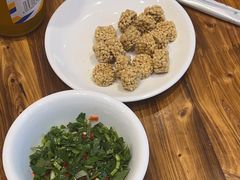 -乡土特色.冷锅鱼.牦牛肉汤锅