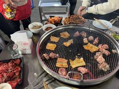 -小辣椒火盆烧烤(温泉南街店)