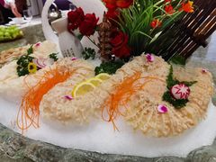 -东豪园林海鲜酒家(南港路辅路店)