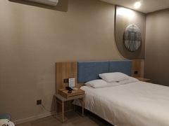 -如家酒店·neo(长沙步行街黄兴广场地铁站店)