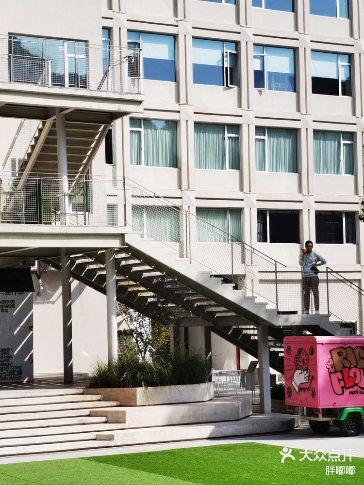 城市公园图鉴松弛感爆棚的工业风公园