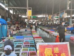 -霞涌市场海鲜摆卖区