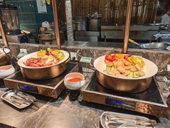 -金马门国际美食百汇(珞喻路店)