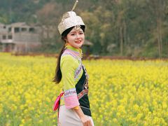 -高荡千年布依古寨旅游景区