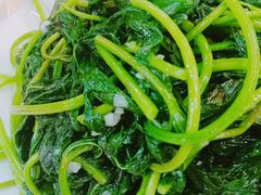 -渝君重庆火锅(嘉宾路店)