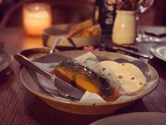 烟熏三文鱼配烤饺子皮和芥末籽酱-BOR Eatery(安福路店)