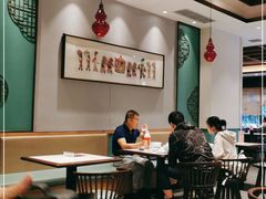 用餐区-春发生饭店·非遗(南院门店)