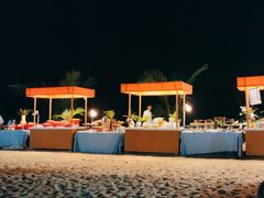 -亚龙湾希尔顿自助餐厅·海鲜·烧烤·沙滩BBQ·现场乐队