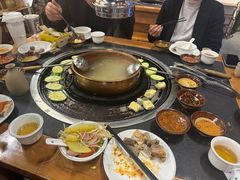 -阿山卓·野生菌火锅·纳西火塘烤肉