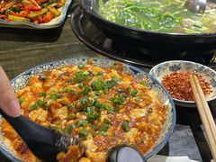 豆腐烧脊髓-乐山食古香跷脚牛肉