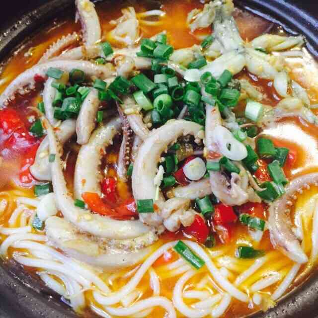 打分 最爱青蛙米线,确实太特色了,加个鱿鱼须!