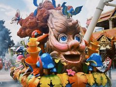 -七彩云南欢乐世界