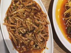 -渝信川菜 · 川味家常菜(财富购物中心店)