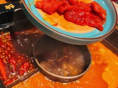 -老牌坊云南鱼豆花火锅(爱建店)