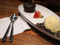 香草冰激凌-1886德国汽车餐厅(外滩十六铺码头店)