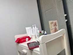 -咪咪专业脱毛连锁机构