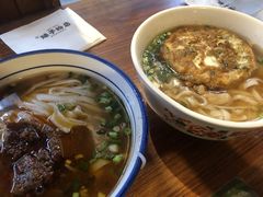 -矮子粉店1985·长沙米粉(湘春路店)