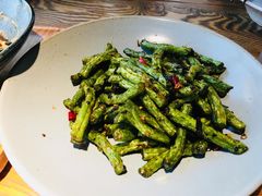 -蜜桃餐厅·伴山(湖滨商业街店)