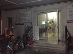 -小海豚国际游泳培训(长宁龙之梦酒店)