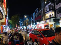 -Bánh Mì Huynh Hoa
