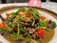 干锅黄牛肉-阿露佳·舌尖上的安吉菜