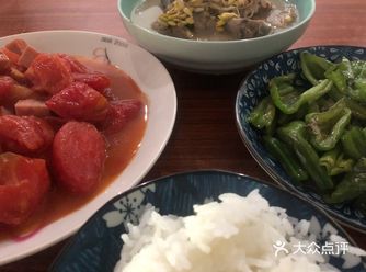 且肉与骨刚好离骨状态，更是恰到好处。难怪每个人