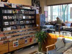 -麦田书店(国防路店)