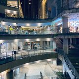 联发乾景广场拍照