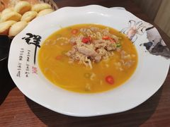 -有红鸡毛店·川菜(建设路店)